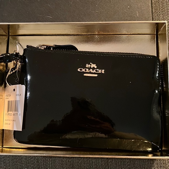 Coach Handbags - Brand new coach wallet, black patent leather with zipper and wrist strap